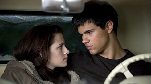 Jacob a Bella v aute